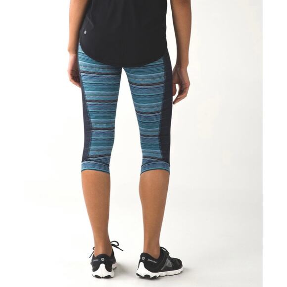 Lululemon Stop At Nothing Crop Space Dye Twist Naval Blue/Peacock Blue - Picture 2 of 8